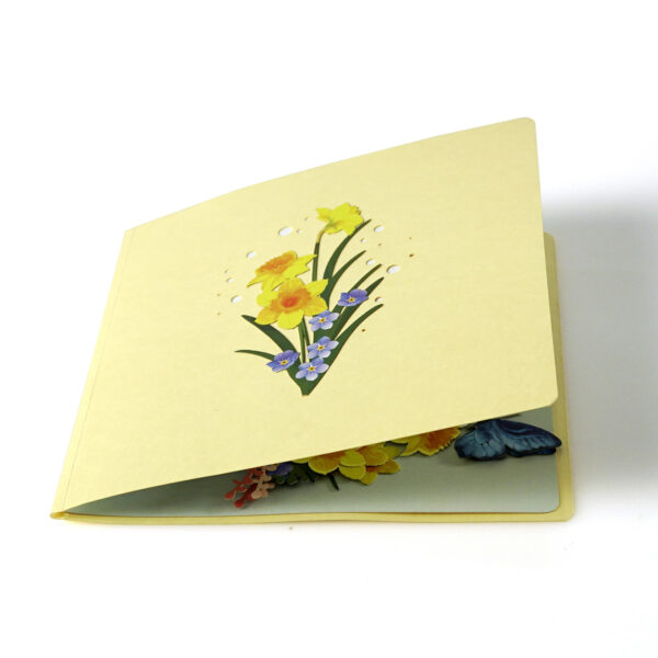 Yellow-daffodils-pop-up-3D-greeting-card-09